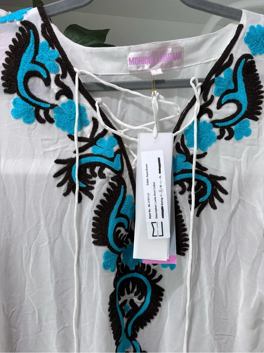 NWT Monique Leshman White Top with Turquoise Crochet Silk Appliqué Caftan